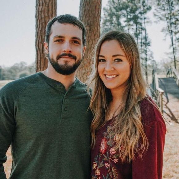 Meet your Posher, Jennifer - Picture 1 of 1